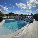 Attraktive In 35606 Solms, Wellness Exklusiv Im Benachbarten *