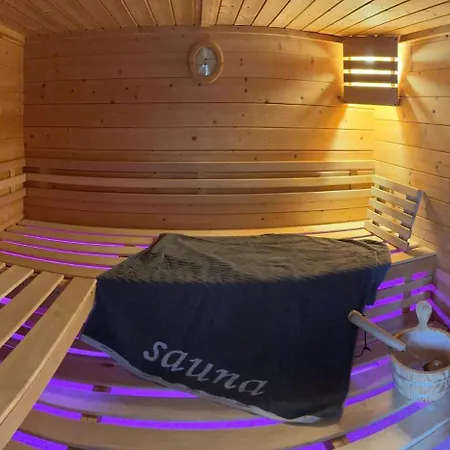 Attraktive In 35606 Solms, Wellness Exklusiv Im Benachbarten ブラウンフェルス